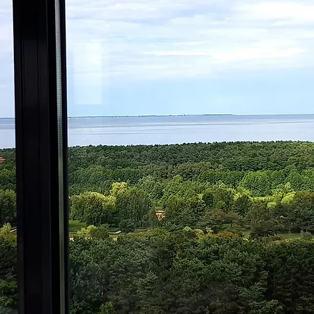 16th Floor View On The Sea And City. 15 Minutes Walk To The Beach. Gdansk