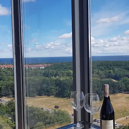 16th Floor View On The Sea And City. 15 Minutes Walk To The Beach. * Gdansk